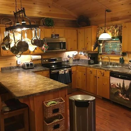 Tn State Parks Open! Hikes, Waterfalls, Firepits! Spencer Exterior photo